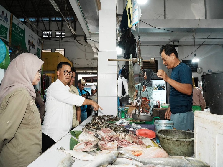 Jelang Natal dan Tahun Baru, Pj Gubernur Akmal Malik Tinjau Harga Bahan Pokok